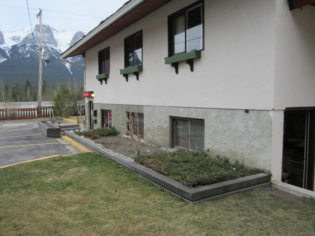 The Gateway Inn Canmore Eksteriør bilde